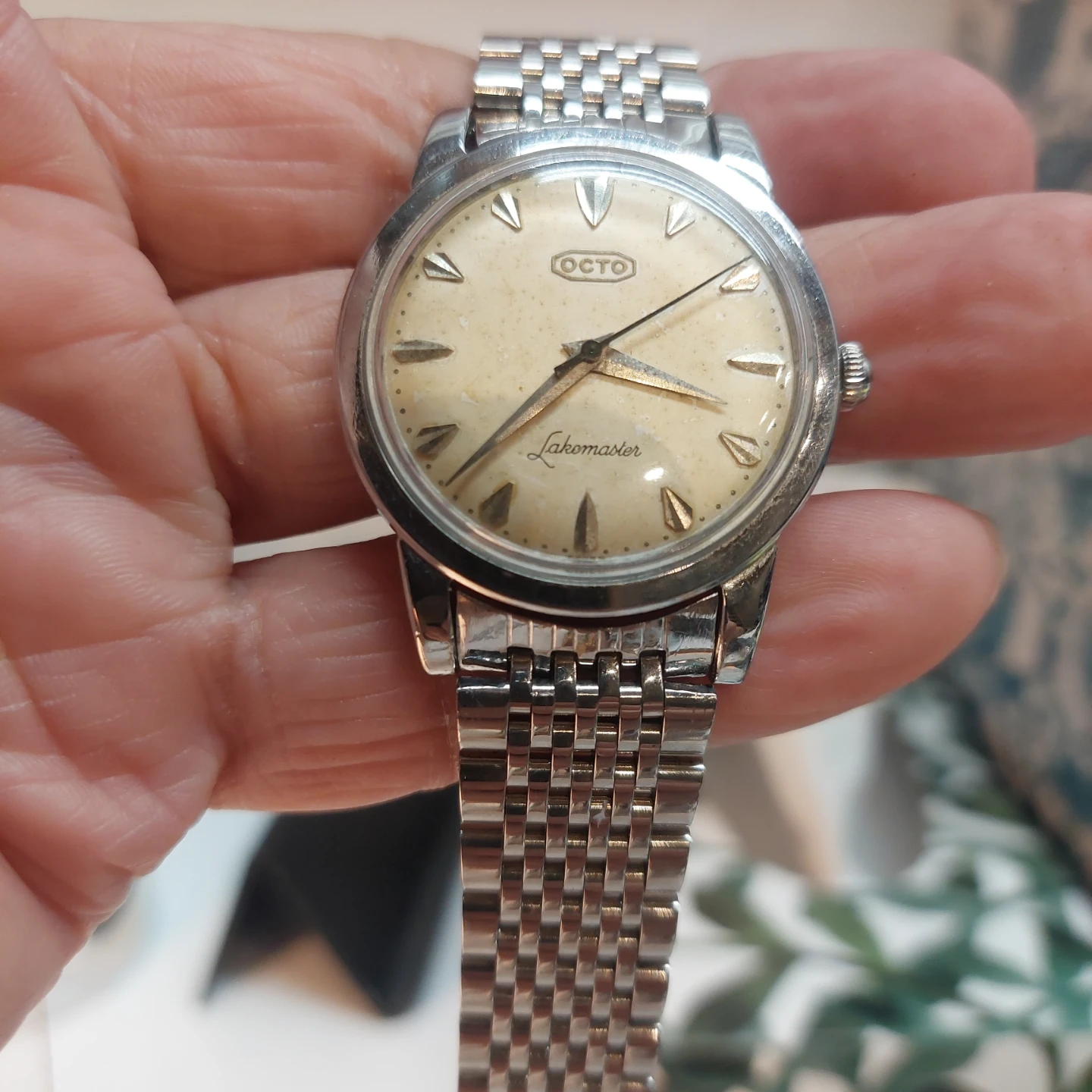 Vintage 1950s Octo Lakemaster watch