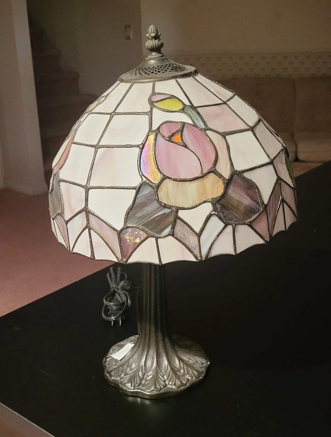 Stained Glass Table Lamp with Rose Design - photo 2