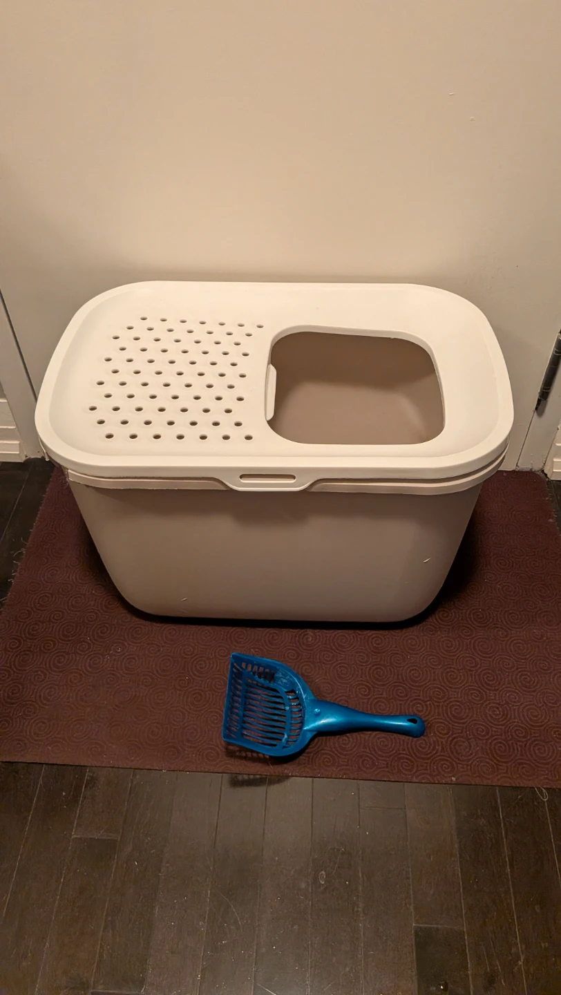 Savic Hop In Top Entry Cat Litter Box
