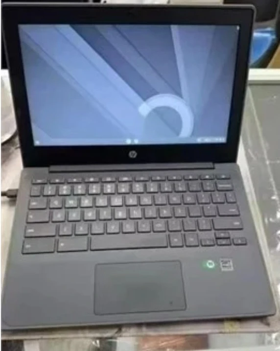 HP Chromebook Laptop - photo 2