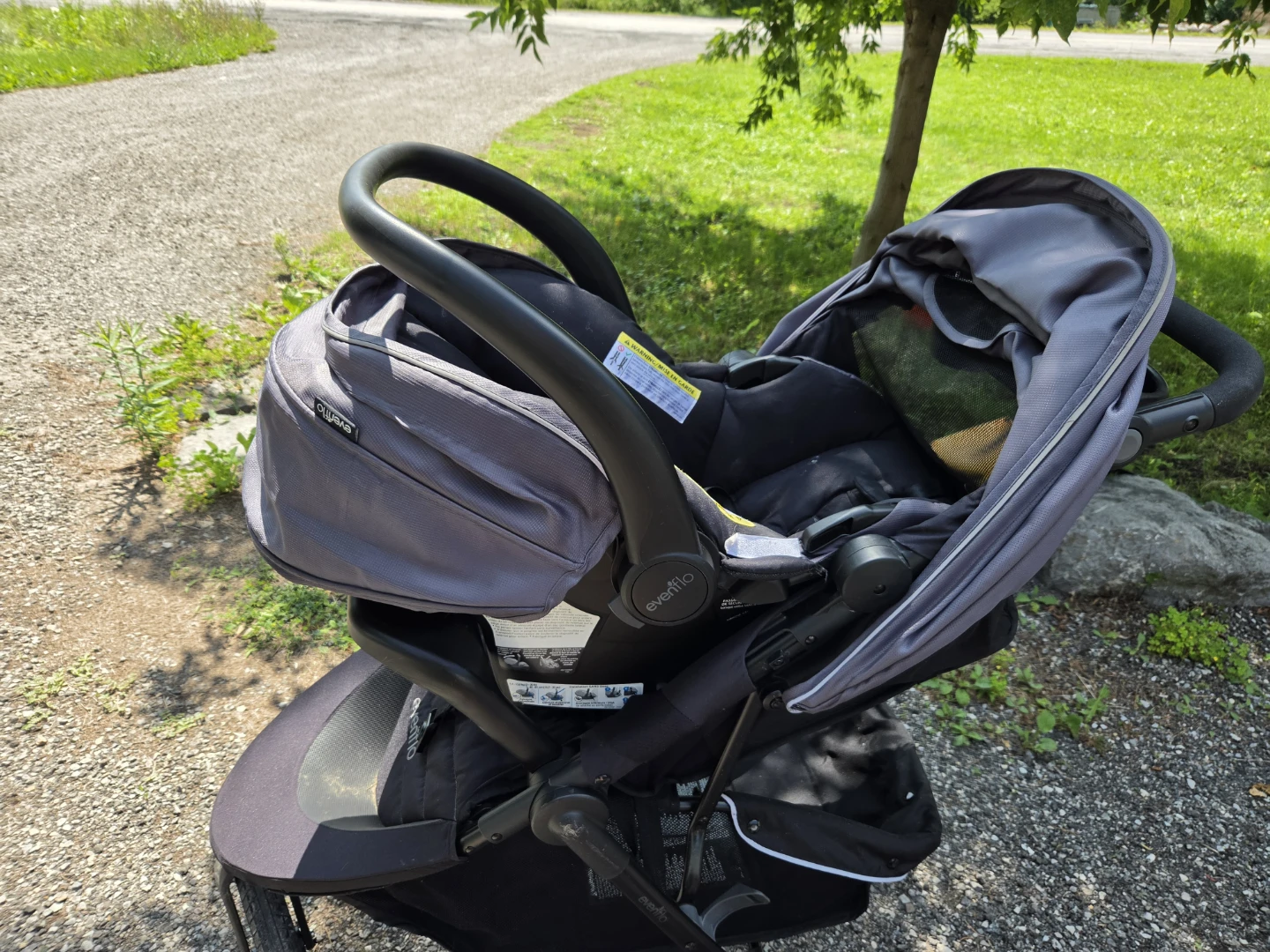 Evenflo Litemax Travel System - photo 2