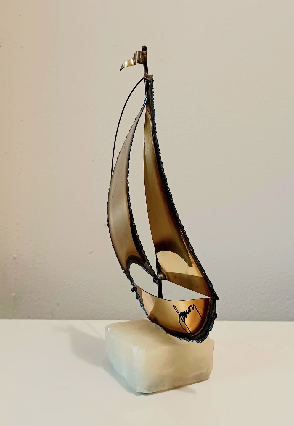 Signed Artist Handmade Brass & Onyx Sailboat - photo 2