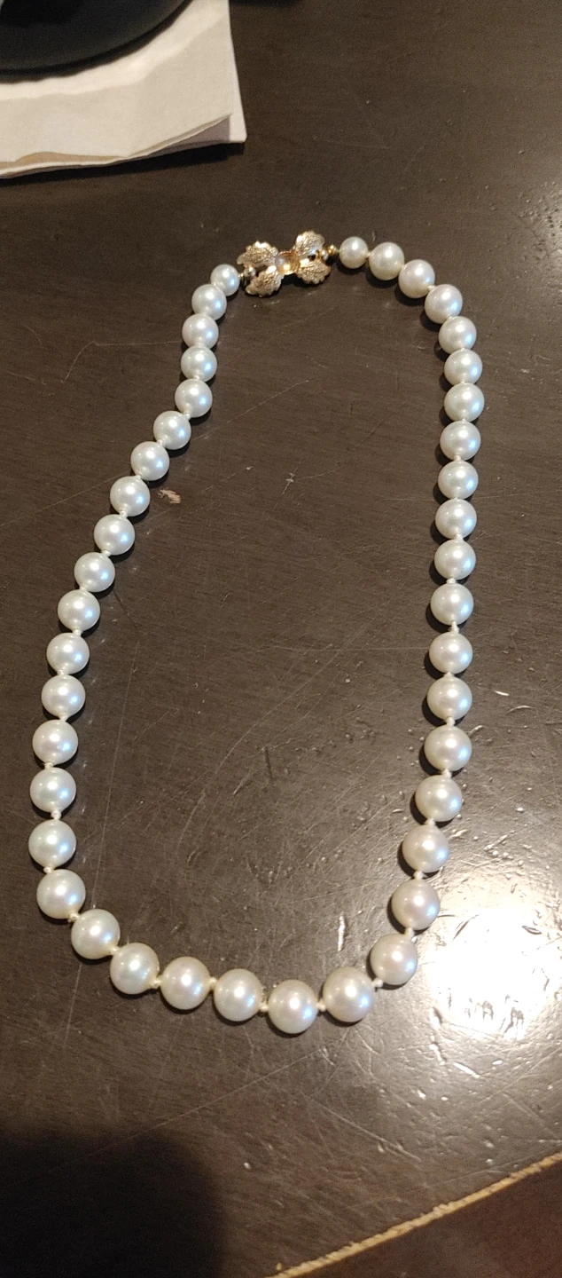 Pearl necklace