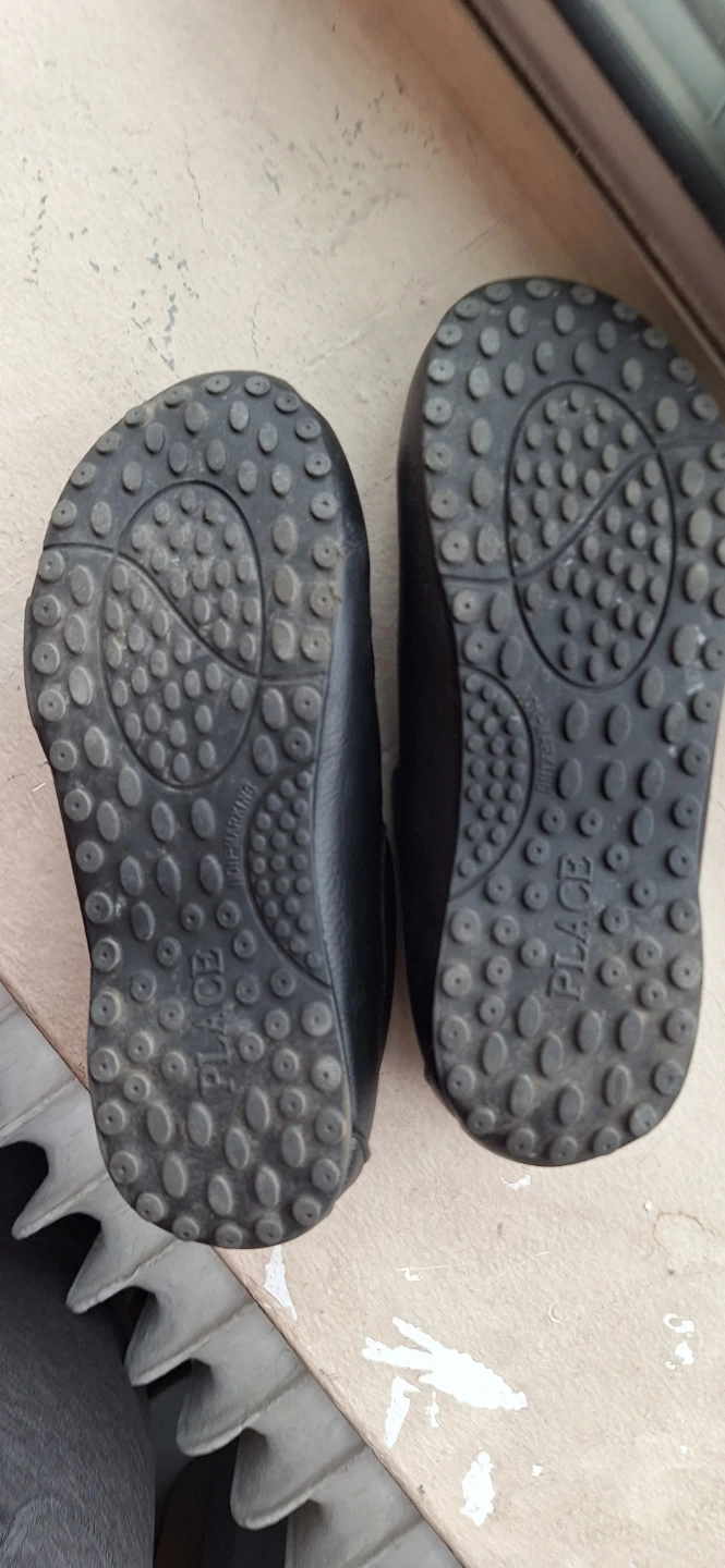The Children's Place Black Loafers Size 3 - photo 2