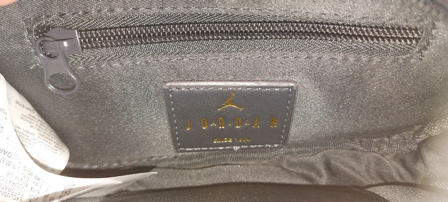 Michael Jordan crossbody bag - photo 3