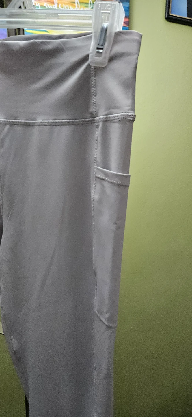 Medium Athletic Leggings with Pockets - photo 3