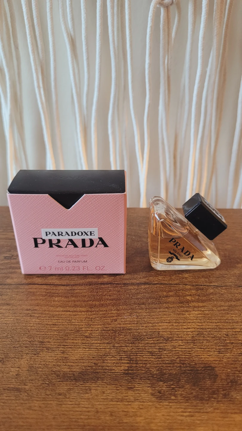 Prada Paradoxe + Very Good Girl Mini Perfume Set - photo 3