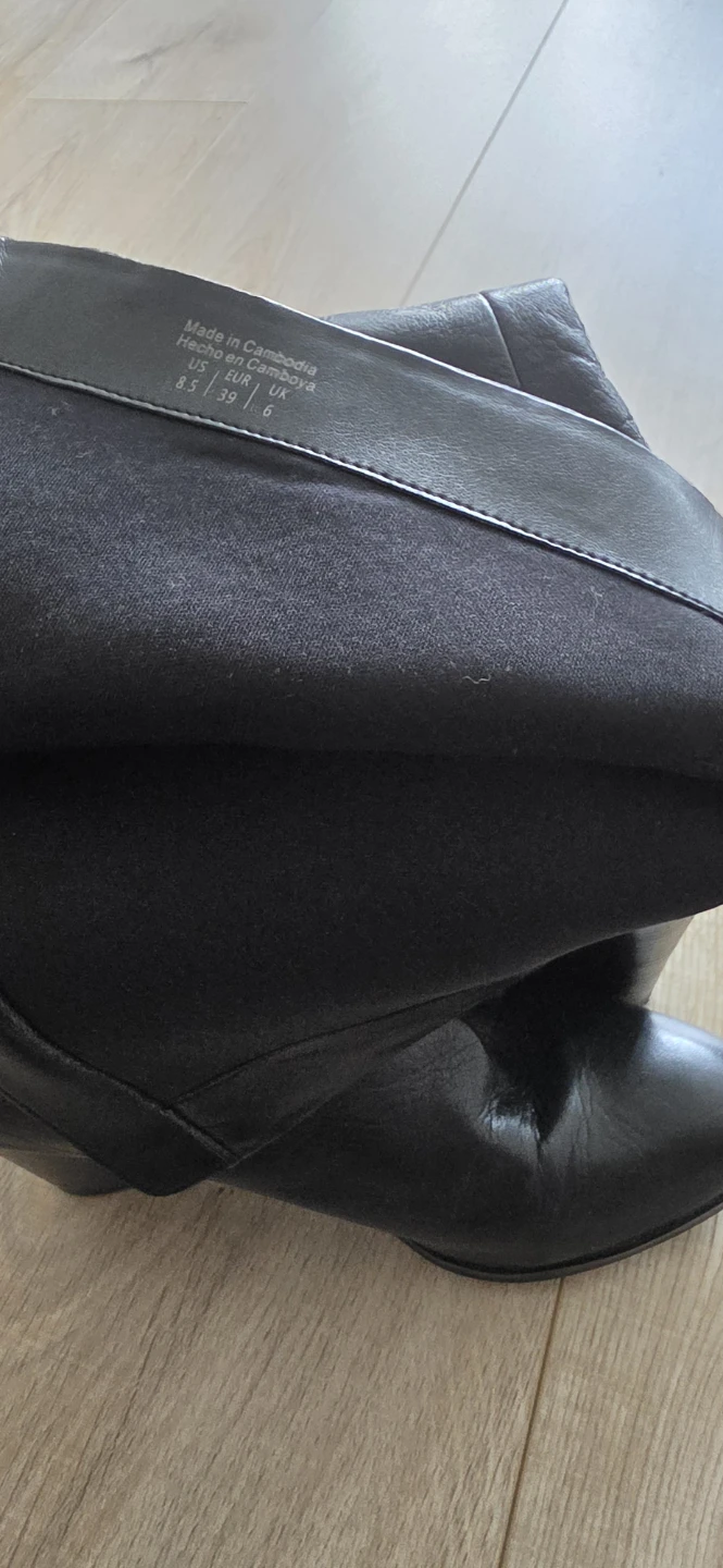 Black Leather Knee-High Boots - Size 8.5 - photo 4