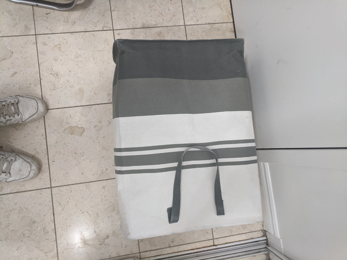 Striped Laundry Hamper - photo 4