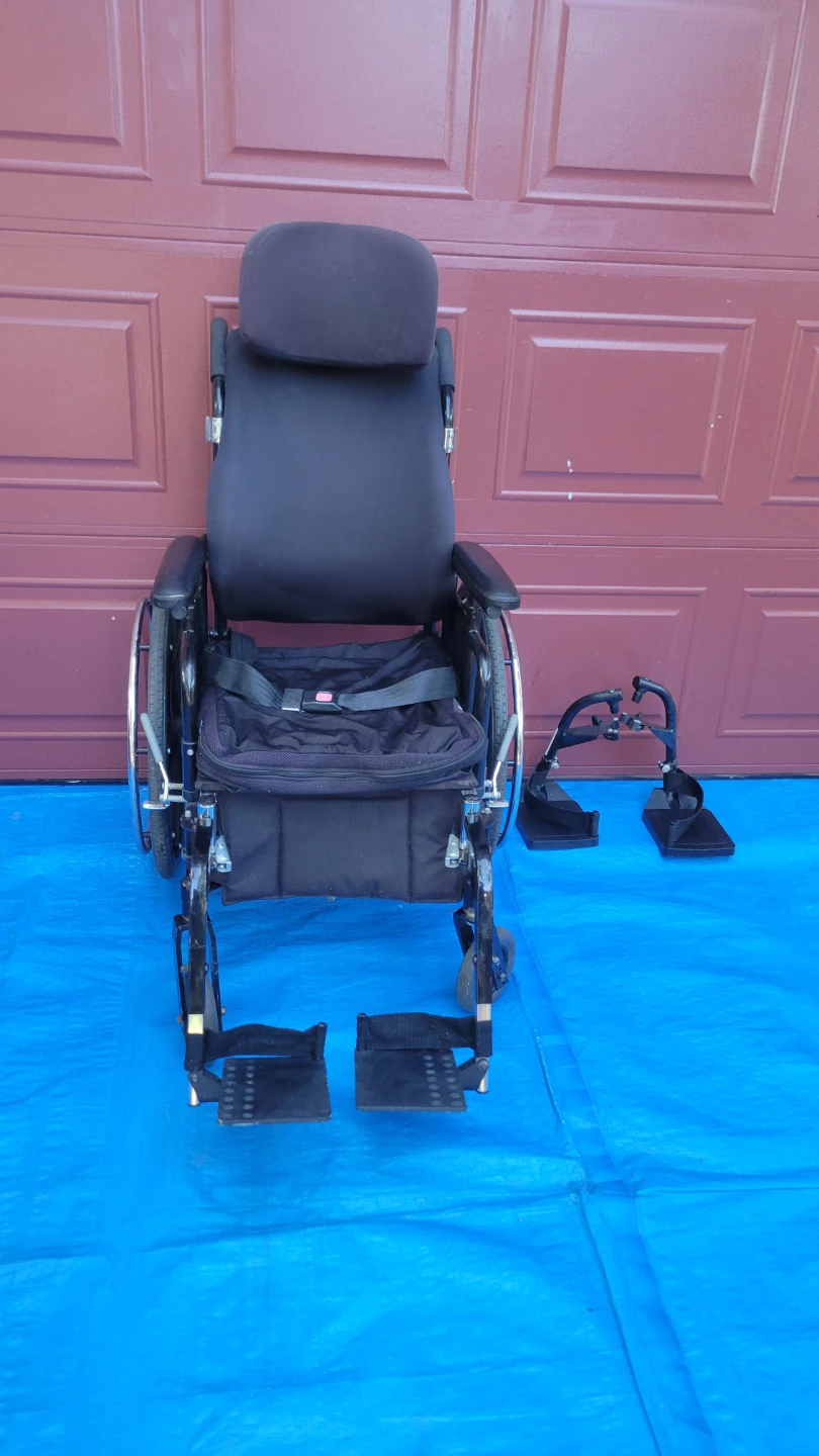 SUPERTILT Wheelchair with Headrest and Detachable Footrests-$190 - photo 3