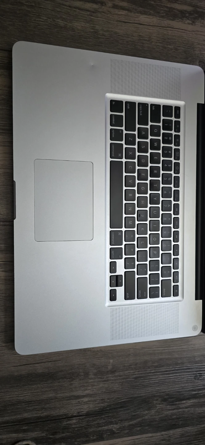 Apple MacBook Pro 17-inch (Mid 2010)
