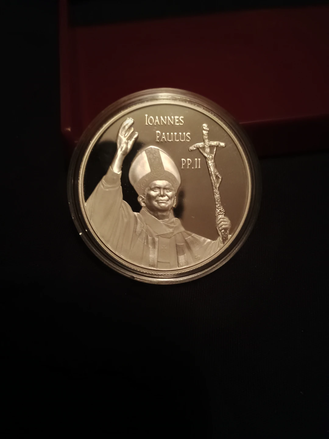 Royal Canadian Mint 2005 Pope John Paul II Fine Silver Coin - photo 2