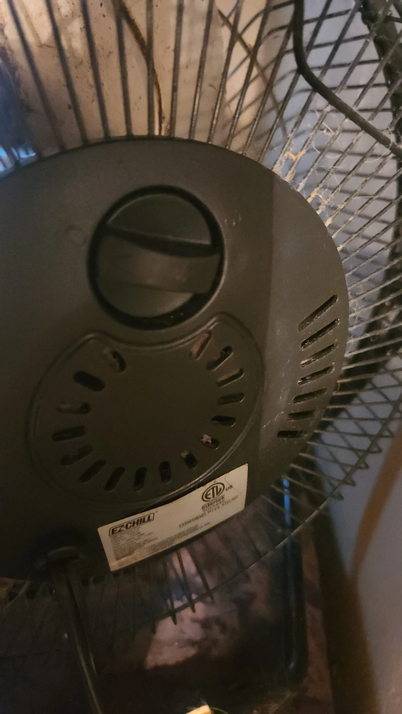 EZ-Chill Desk Fan - photo 2