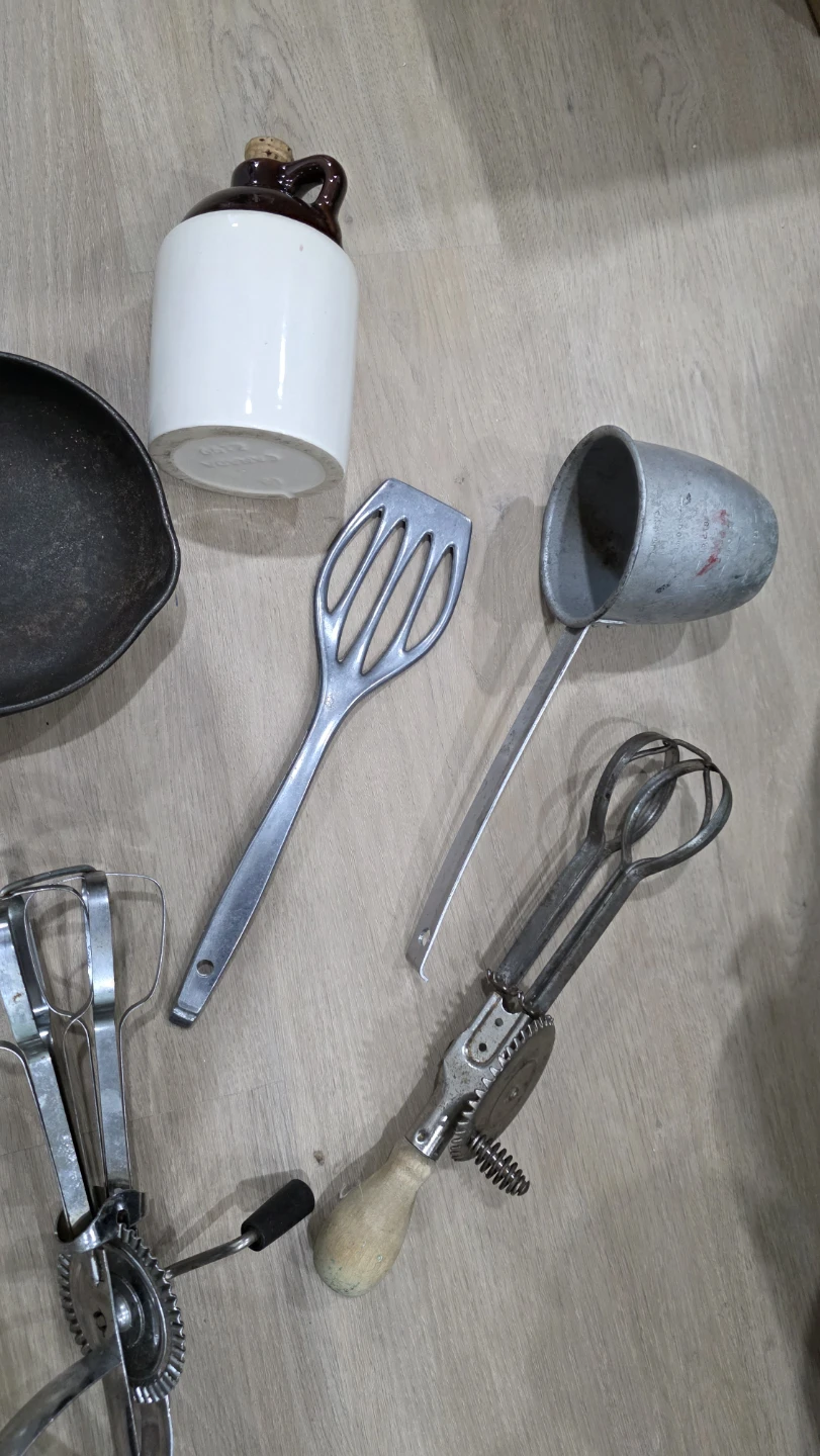 Vintage Kitchen Utensil Bundle