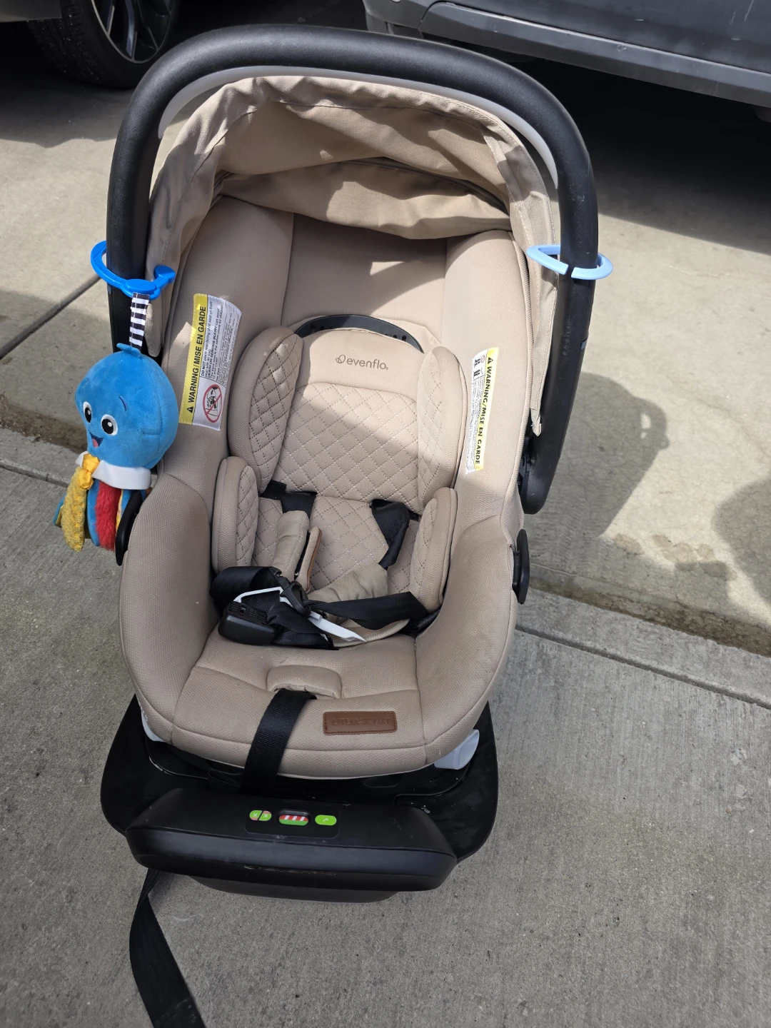 Evenflo Infant Car Seat with Canopy