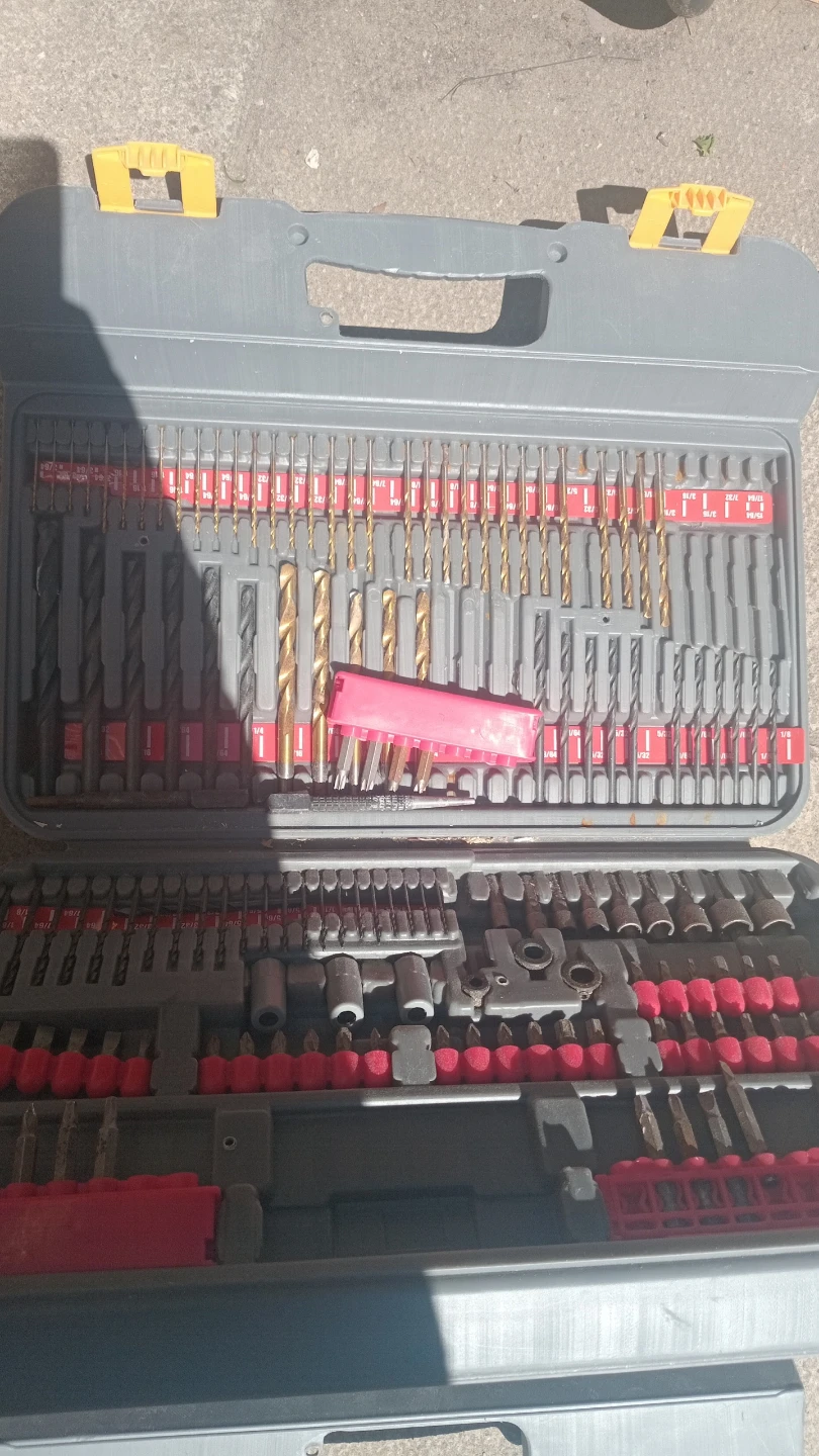 Ryobi 215 piece super drilling and driving kit - photo 2