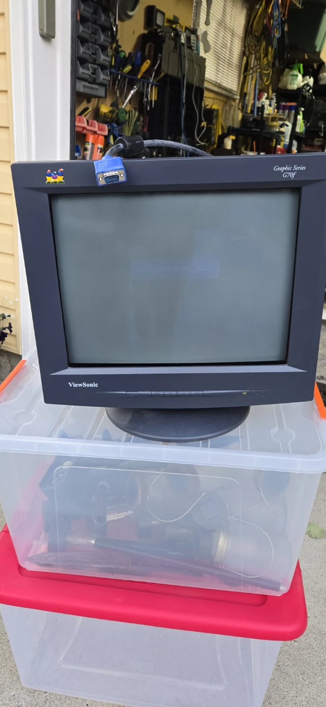 ViewSonic G70f Graphic Series CRT Monitor