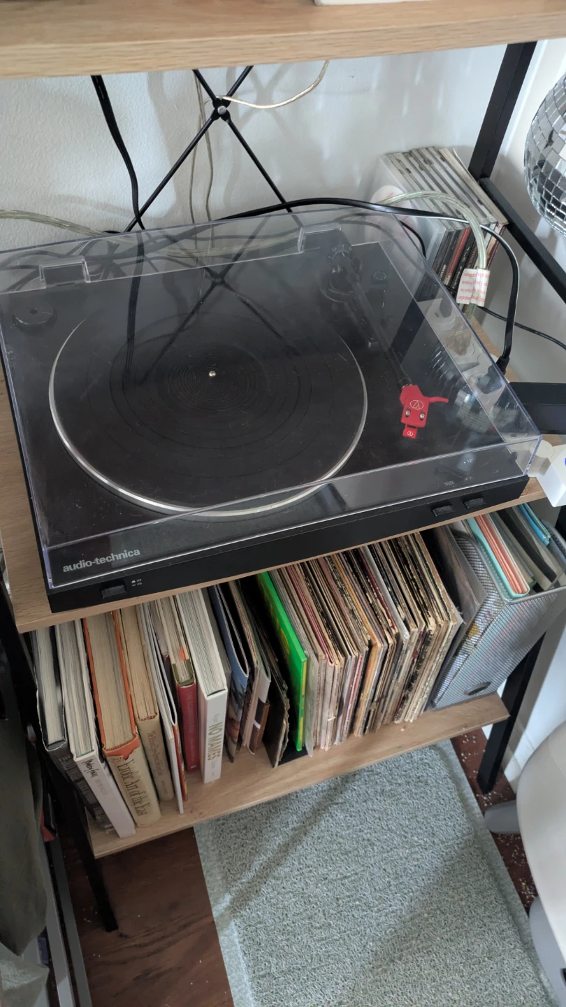 Audio Technica AT-LP3BK Fully Automatic Belt-Drive Turntable