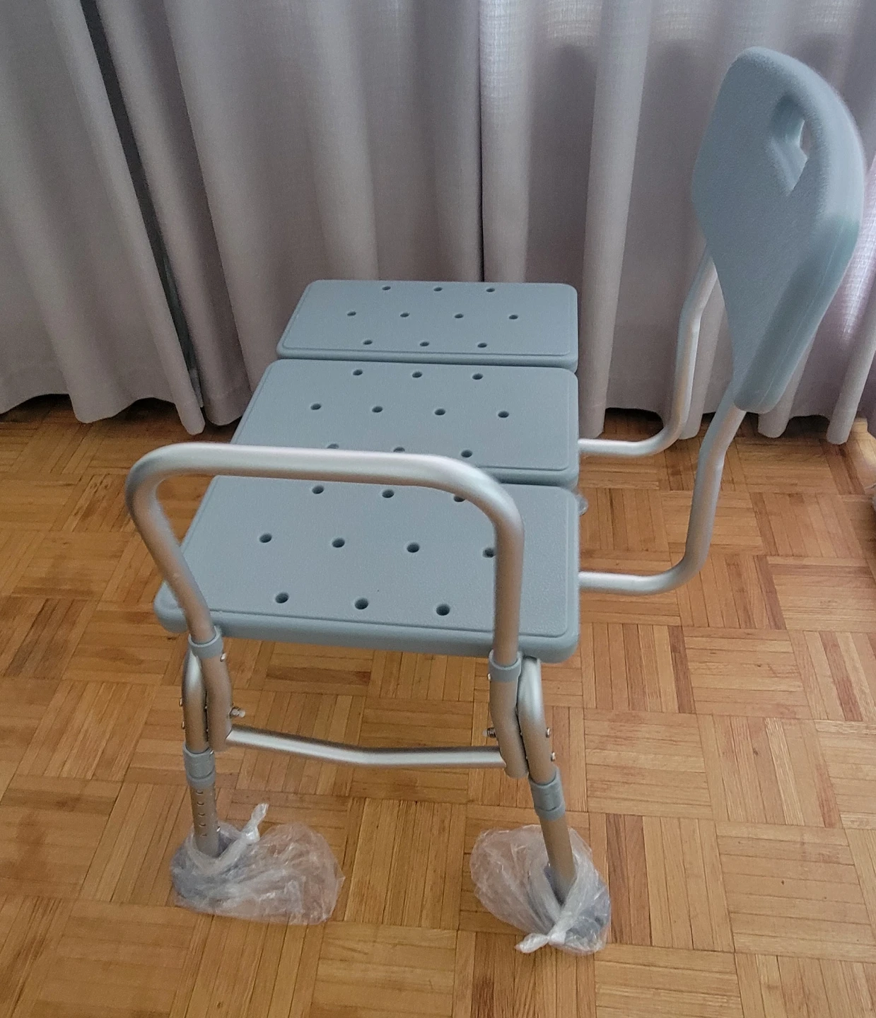 Adjustable Shower Chair/ Comfertable Bathtub chair - photo 3