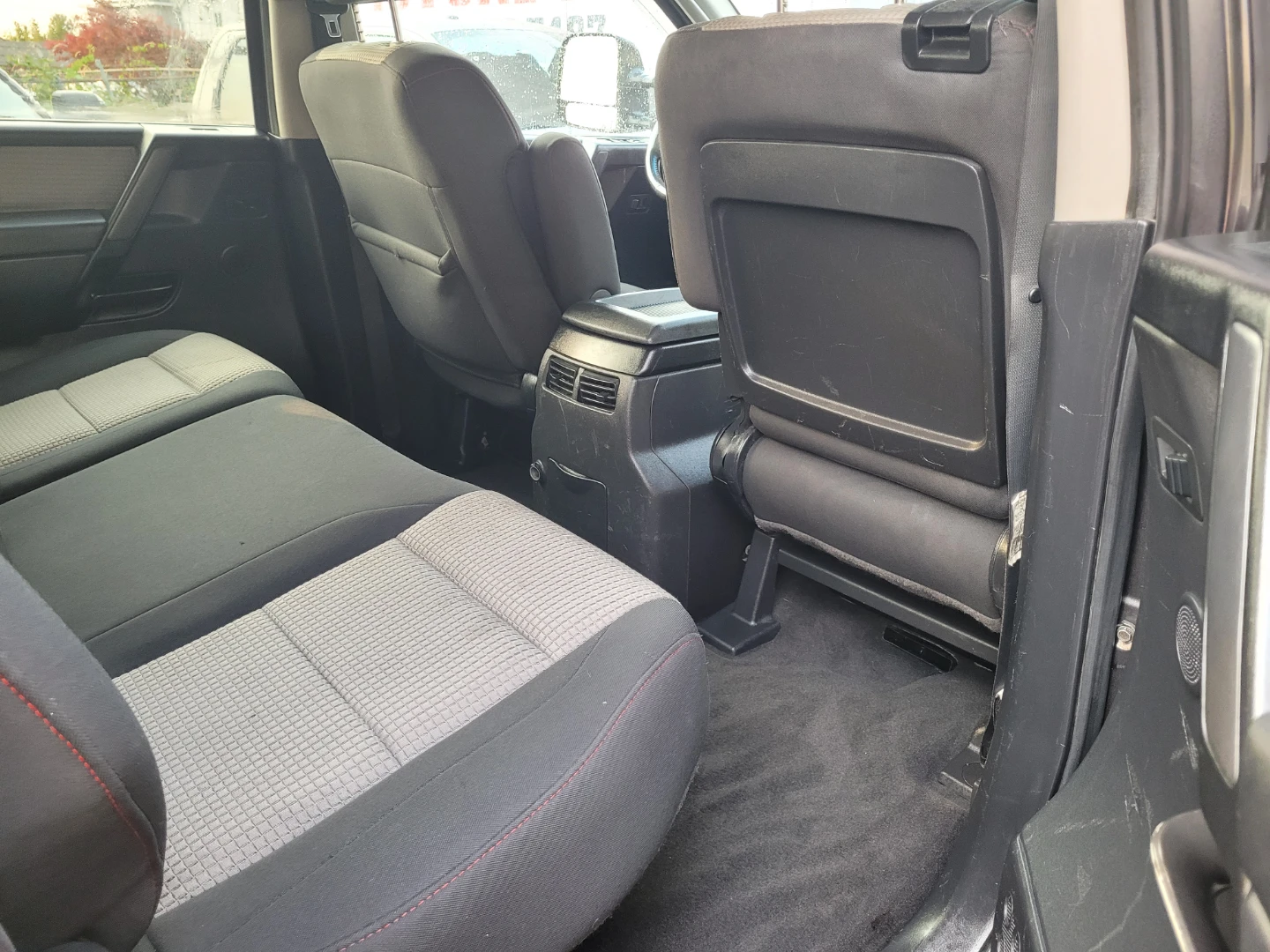 Nissan Titan Crew Cab 4x4 - photo 4