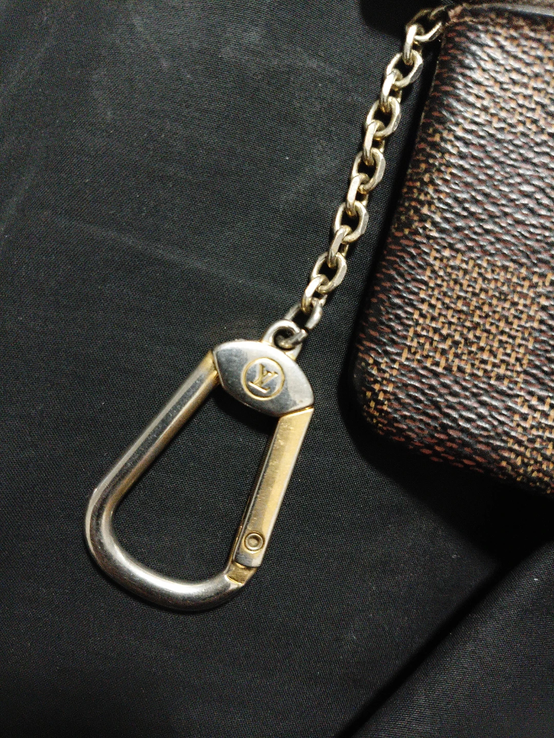 Louis Vuitton Damier Ebene Key Pouch - photo 2