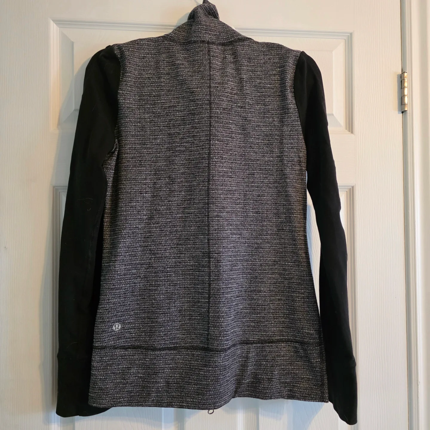 Lululemon Zip-Up Jacket - photo 2