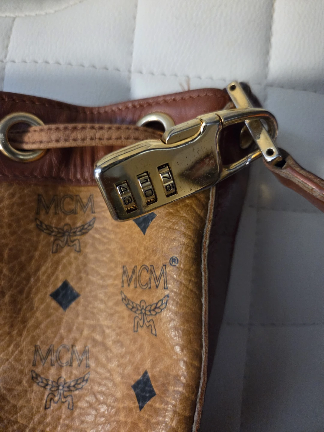 MCM Bucket Bag - photo 4