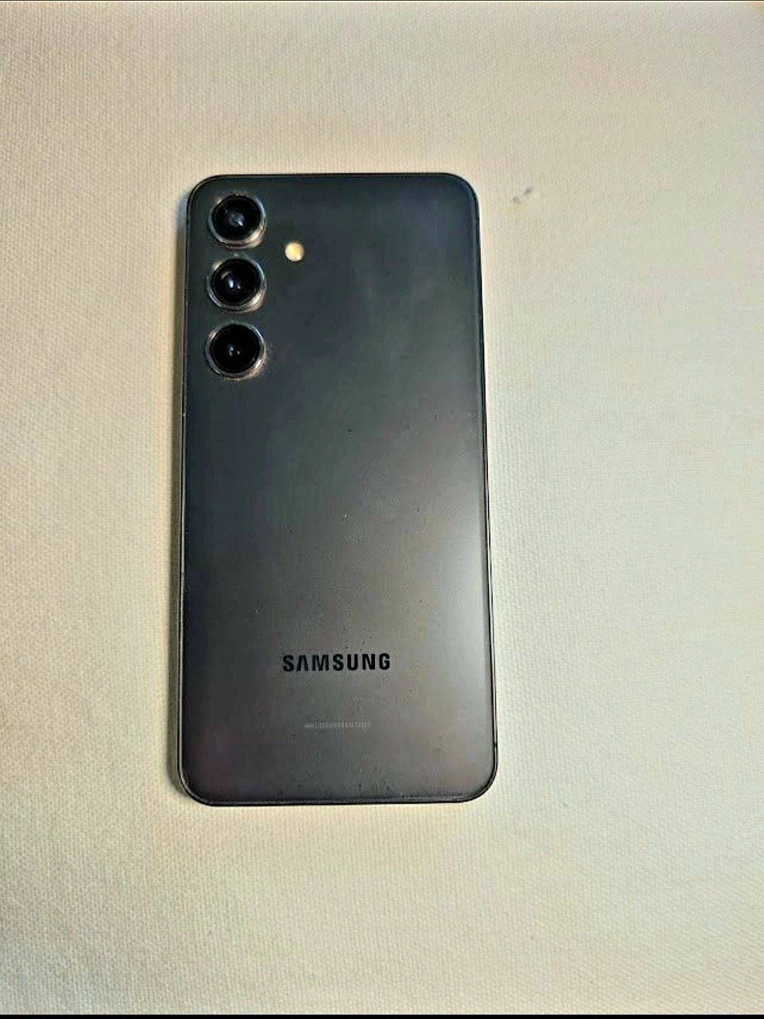Samsung Galaxy S24 - photo 2