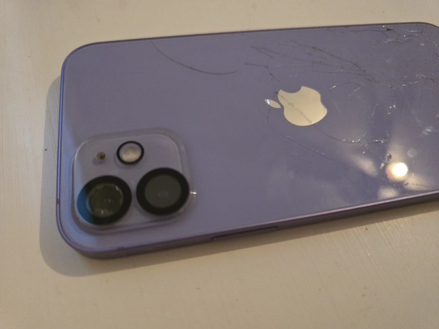 iPhone 12 Purple 64 GB - Cracked Back and camera, works great. - photo 4