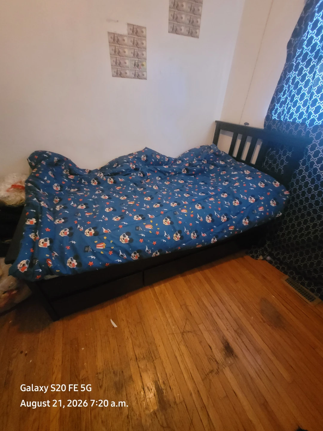 bed with storage