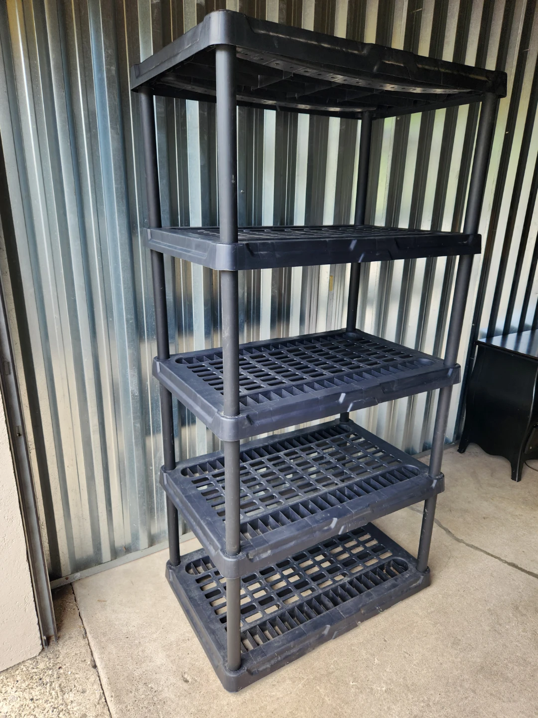🇨🇦  Black 5-Tier Solid Plastic Storage Shelf Unit - photo 2