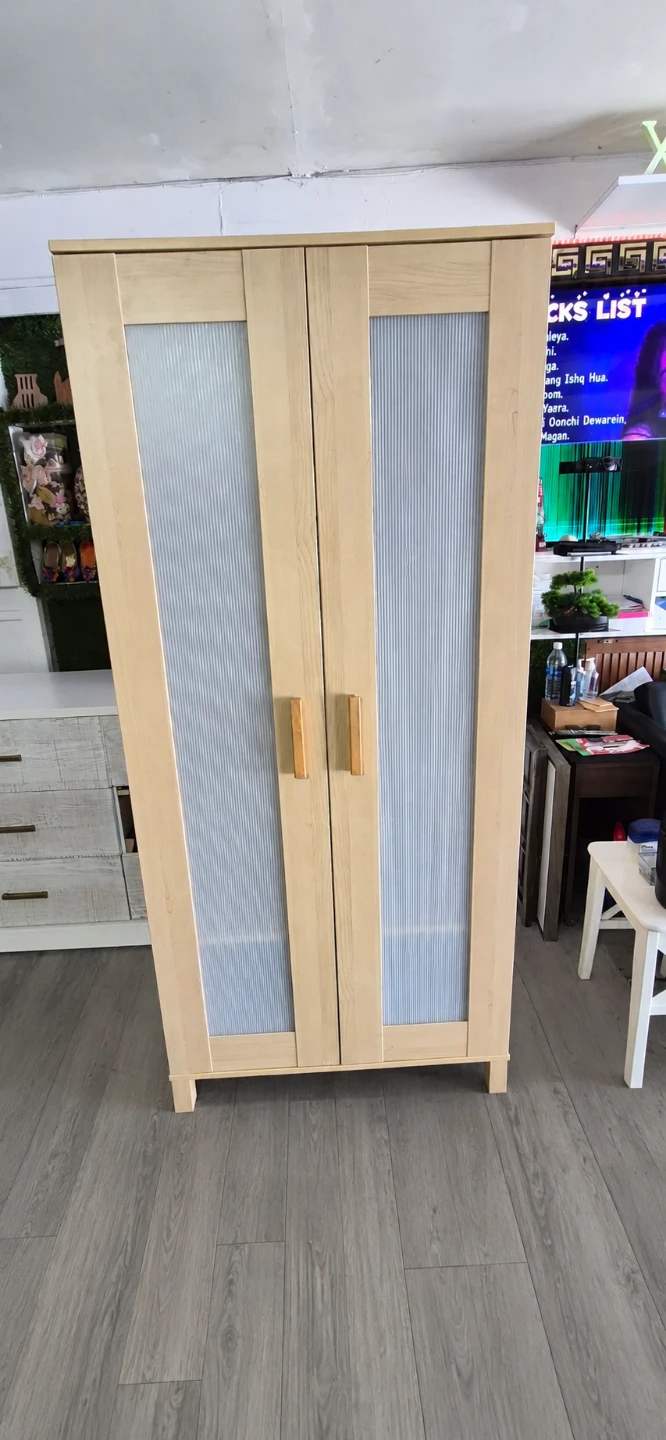 Light Wood Double Door Wardrobe with Frosted Glass