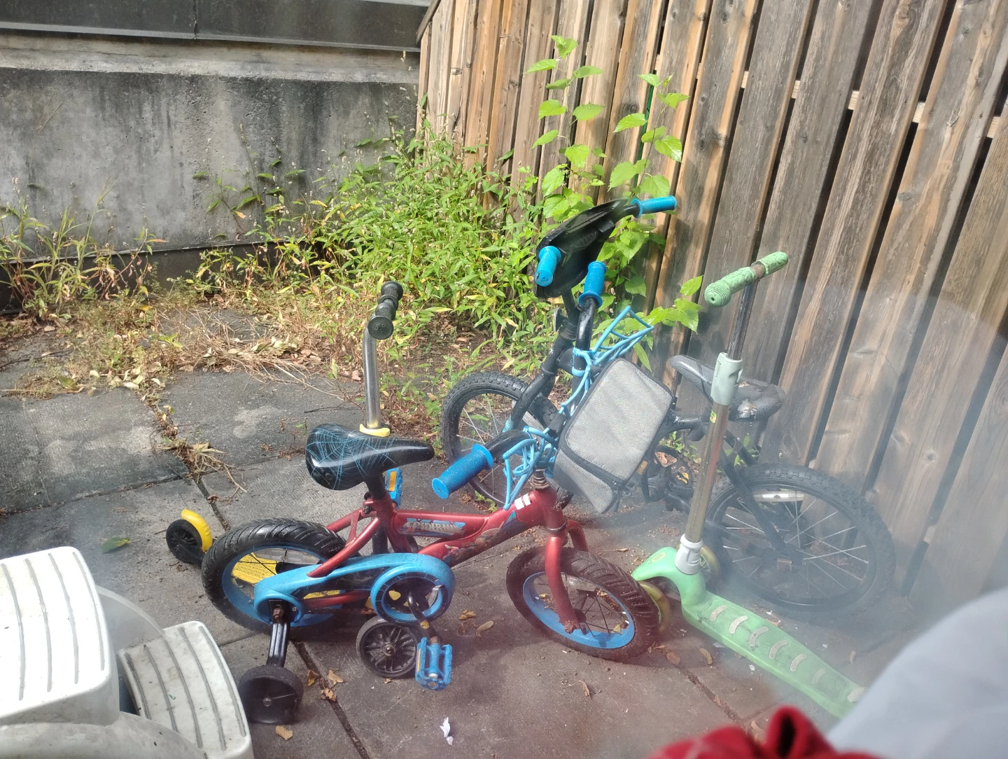 Spider man black Panther Kids Bike and Scooter Bundle