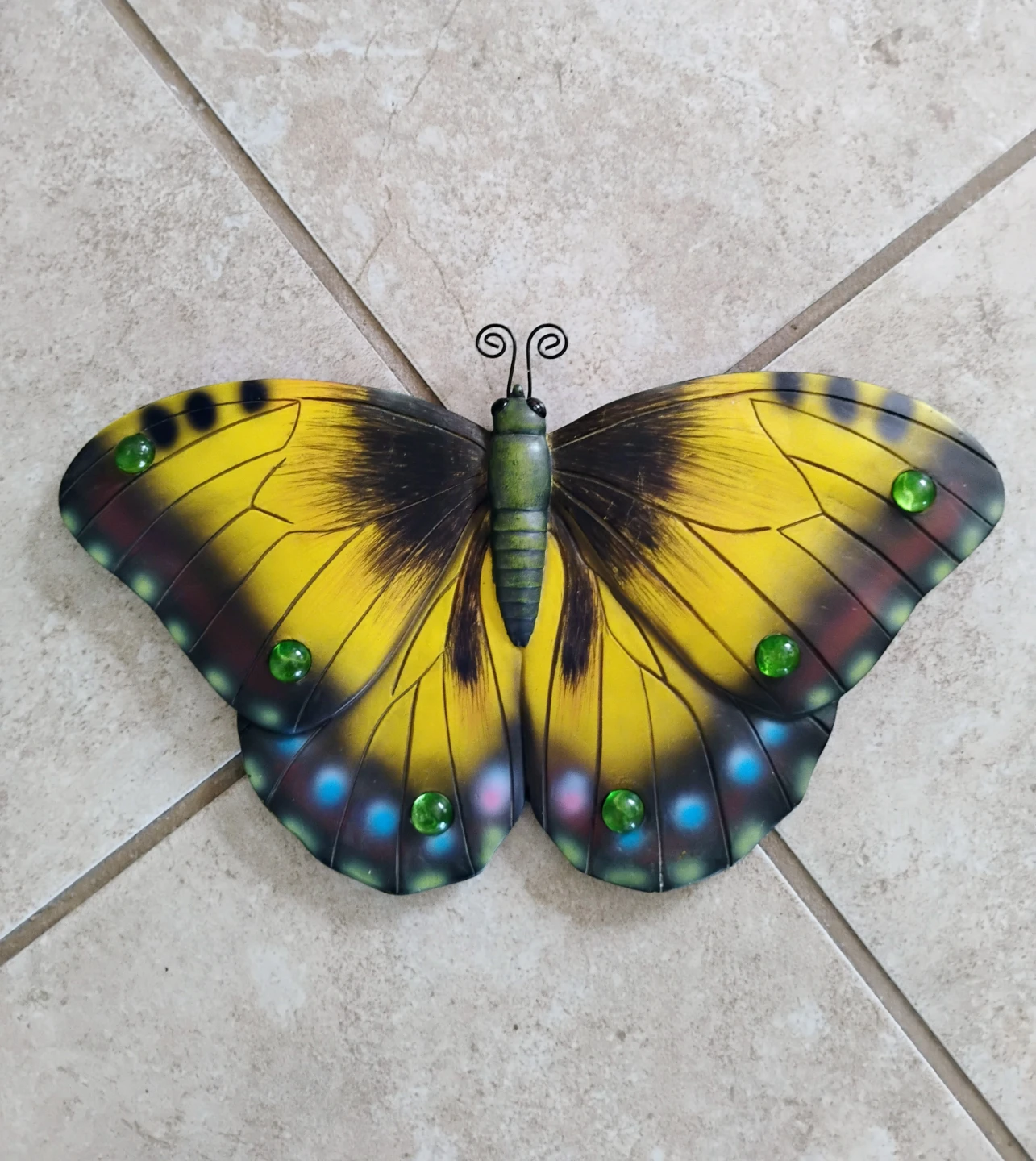COLORFUL BUTTERFLY-SHAPED STEPPING STONES (SET OF 2) - photo 2