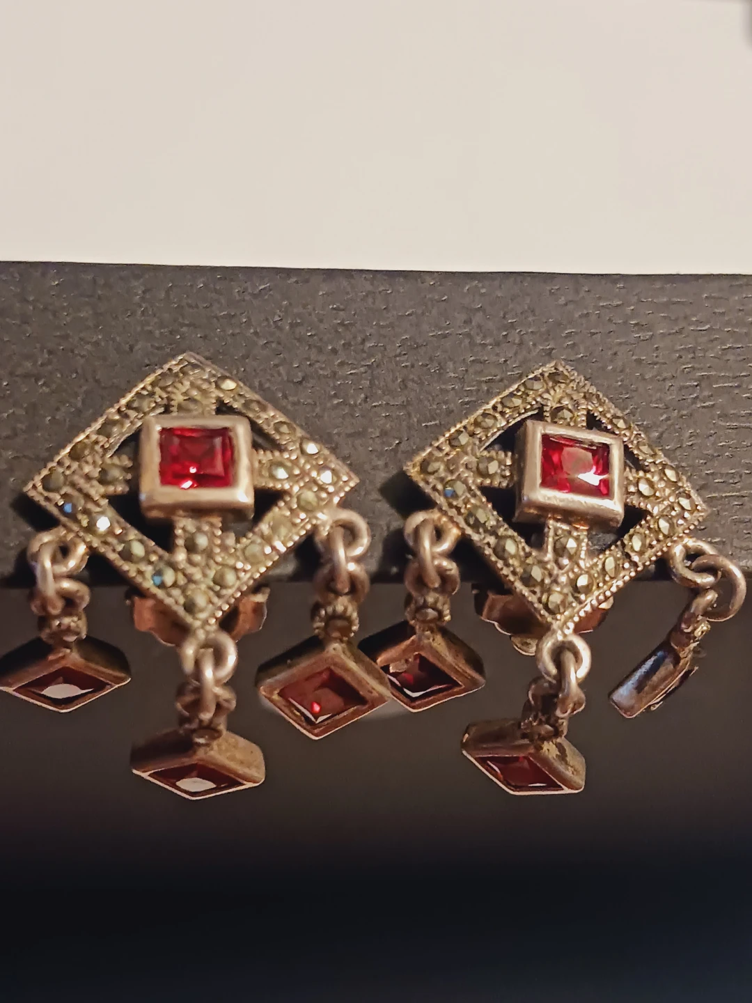 Gorgeous Sterling Silver Marcasite & Garnet Earrings - photo 2