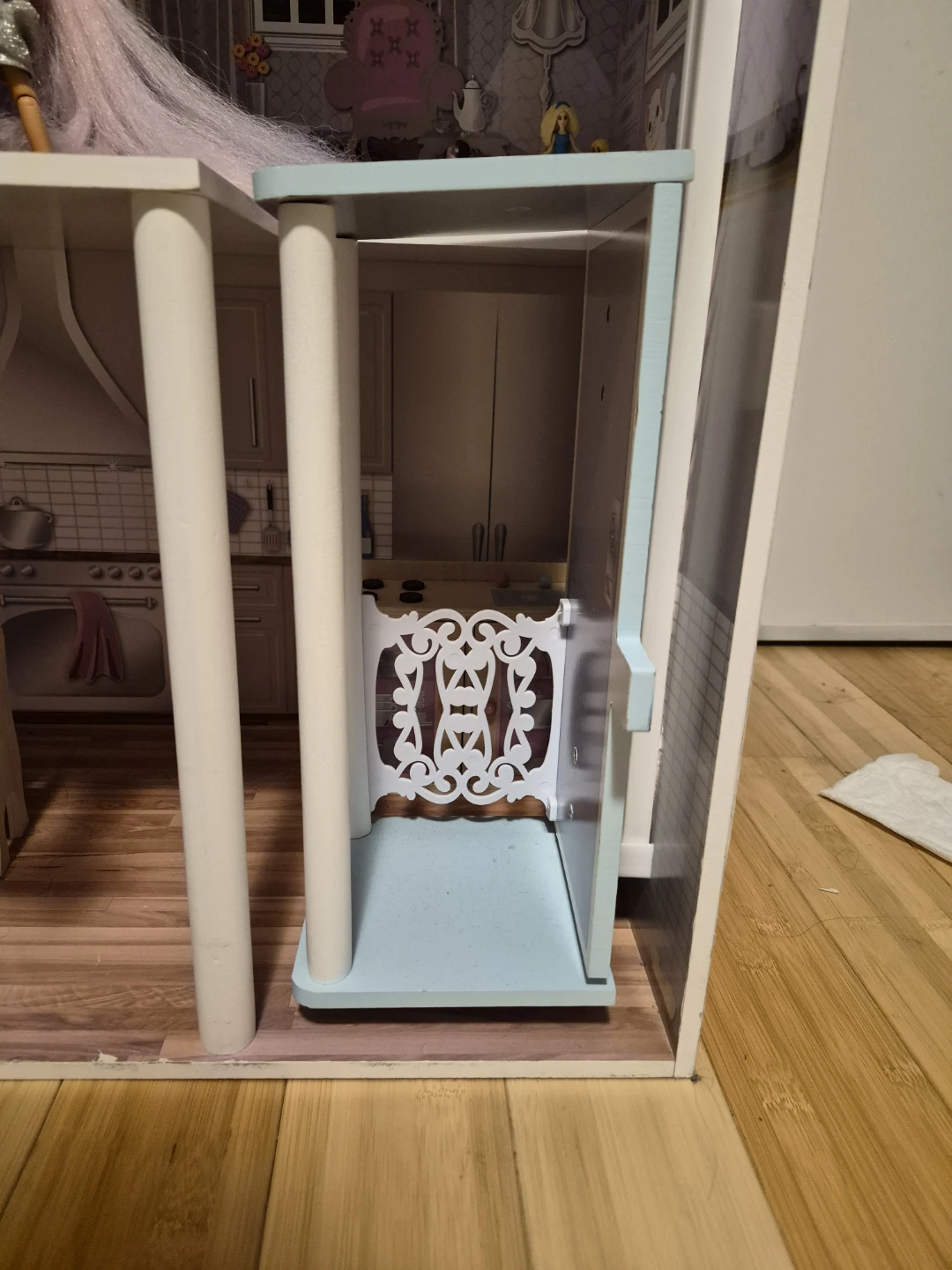 Dollhouse with Four Dolls