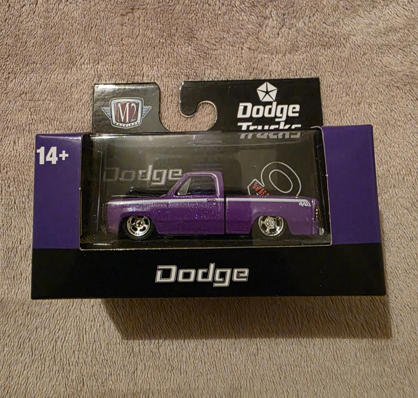 M2 Machines 1972 Dodge Adventurer 100 Custom 440 Wedge Diecast
