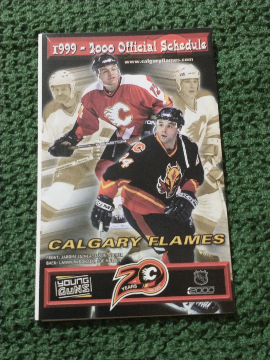 Calgary Flames 1999-2000, 20th Anniversary Official Schedule - photo 2