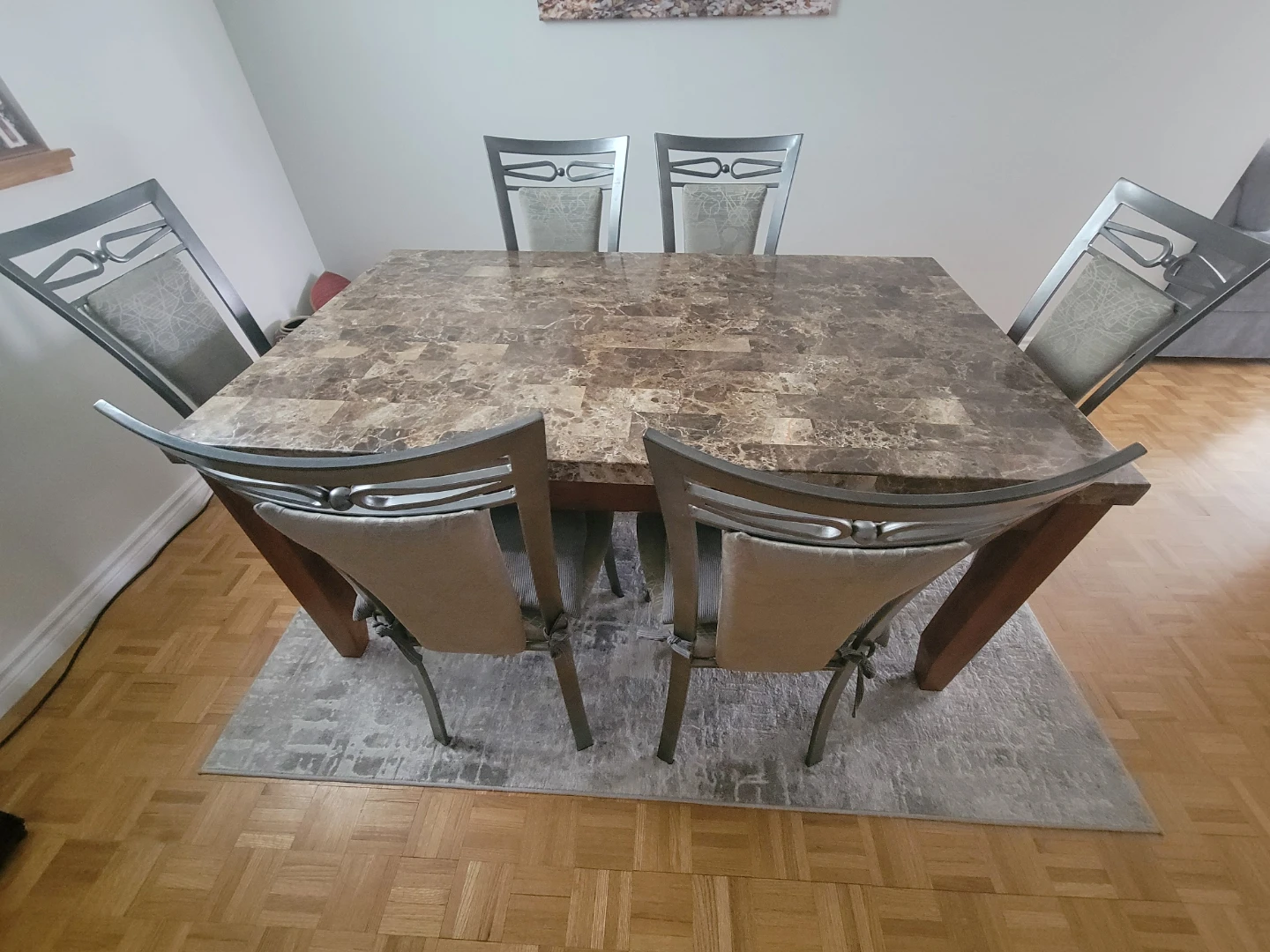 Dining Table and 6 Chairs