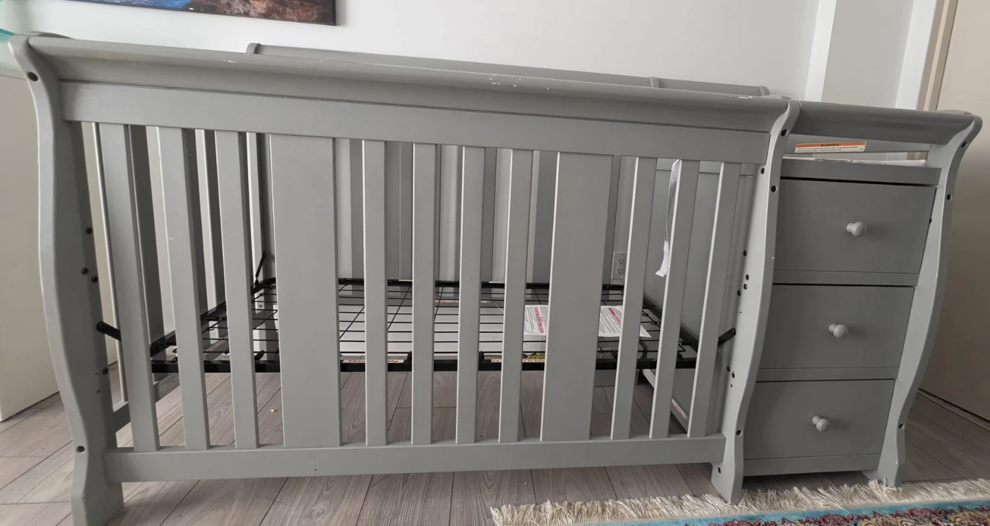 Grey Convertible Crib with Attached Changing Table - photo 2