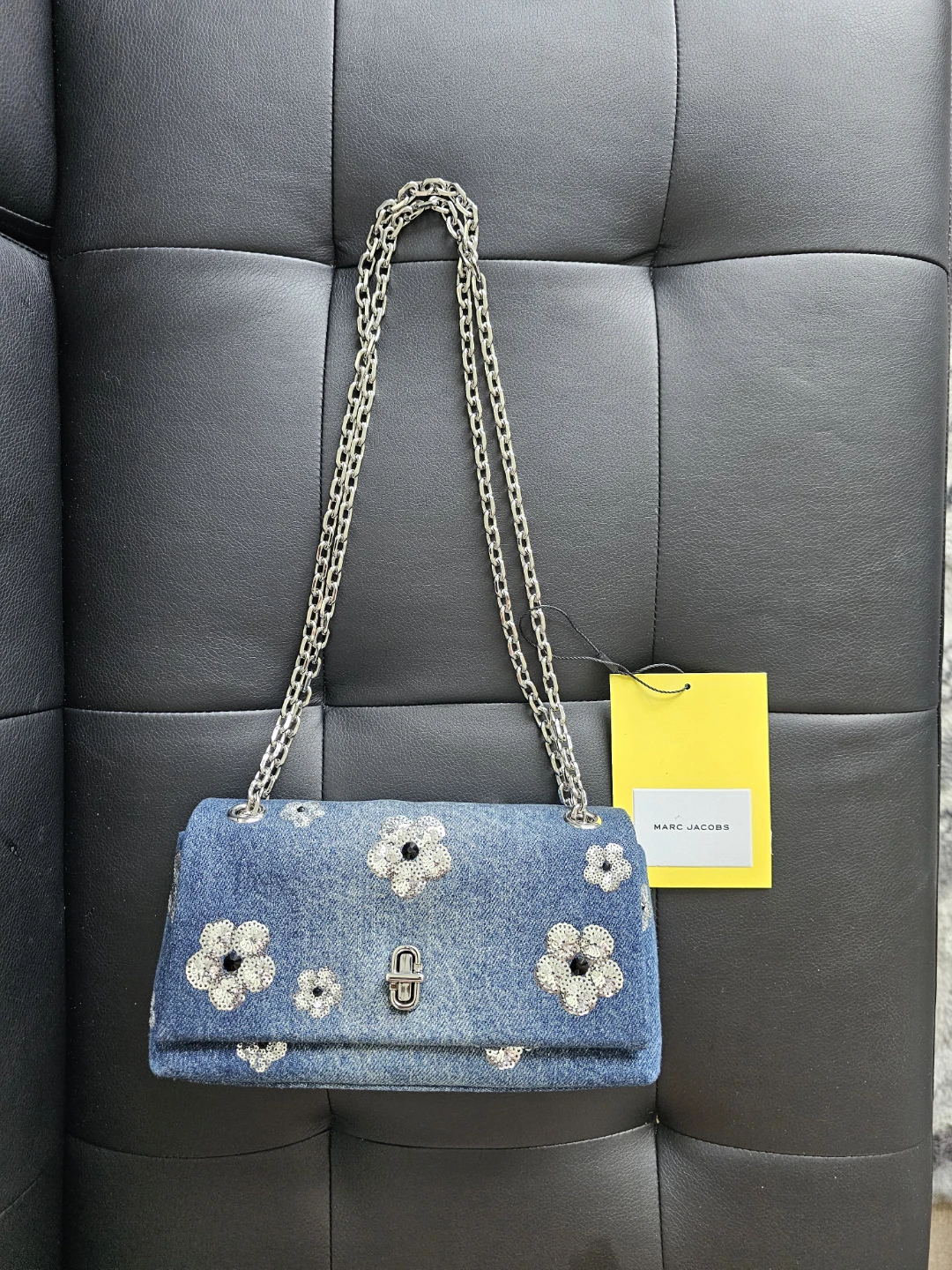 BNWT Authentic Marc Jacobs Denim Flower Embellished Shoulder Bag - photo 2