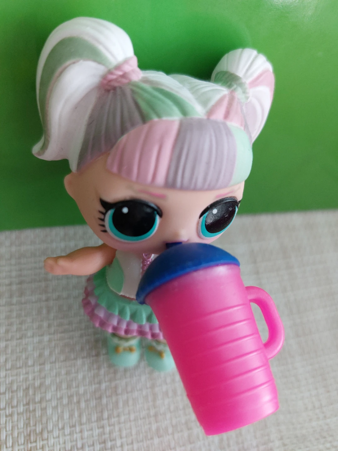 LOL Surprise Dolls Lot of 3 with Accessories - photo 5