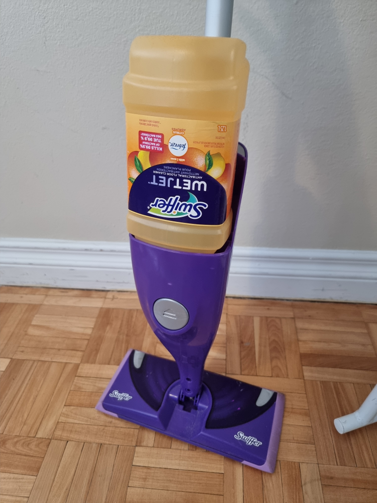 Swiffer WetJet Floor Cleaner Mop