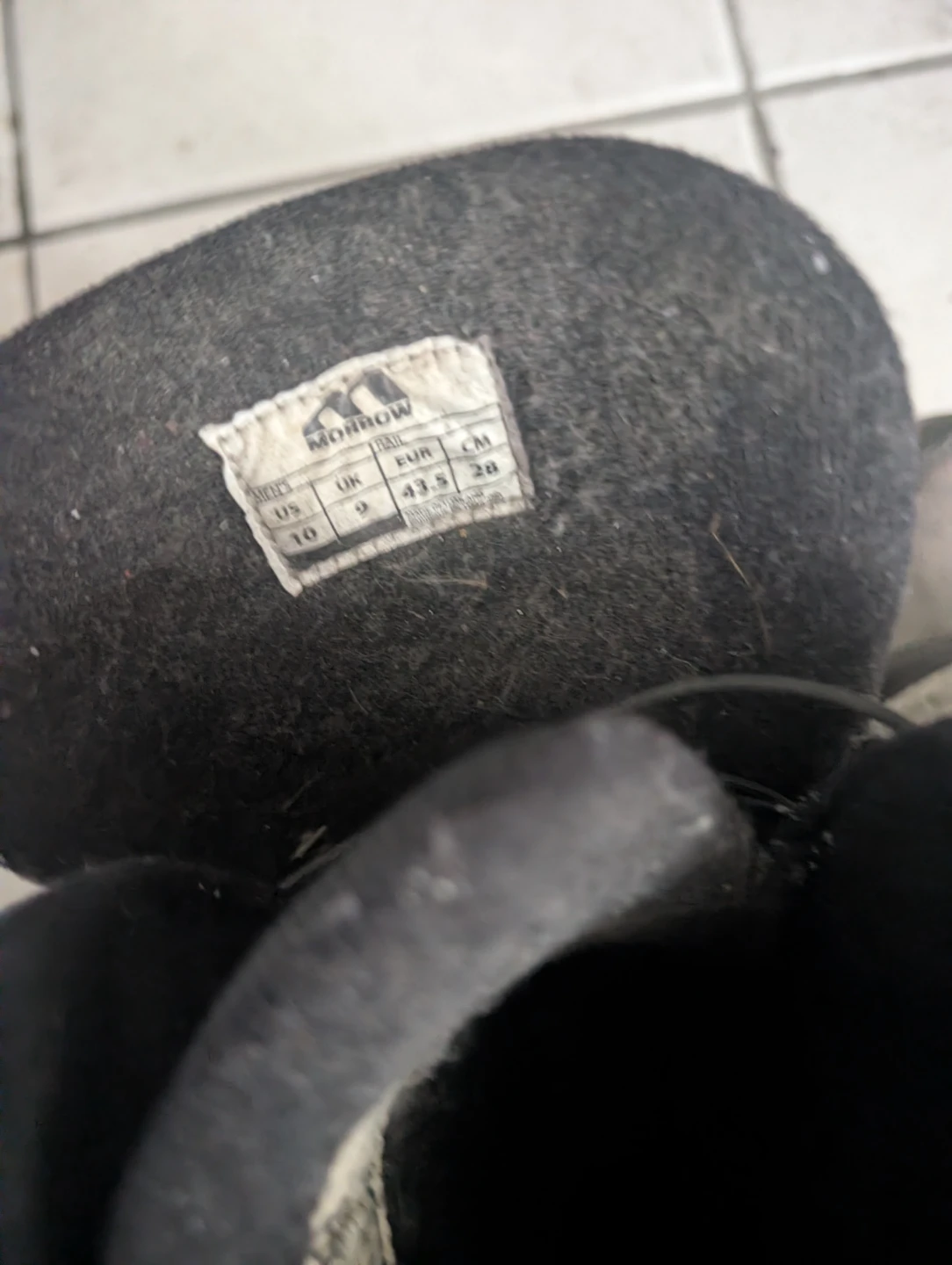 Snowboard with boots - photo 2