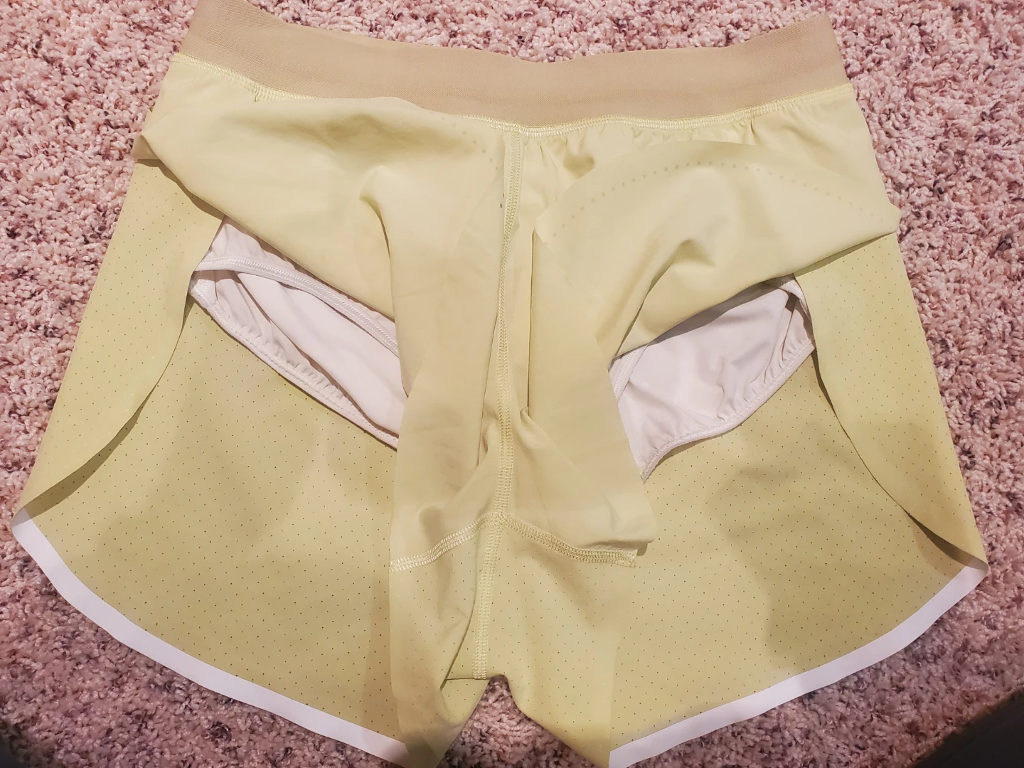 Lululemon Running Shorts - Pale Yellow - photo 4