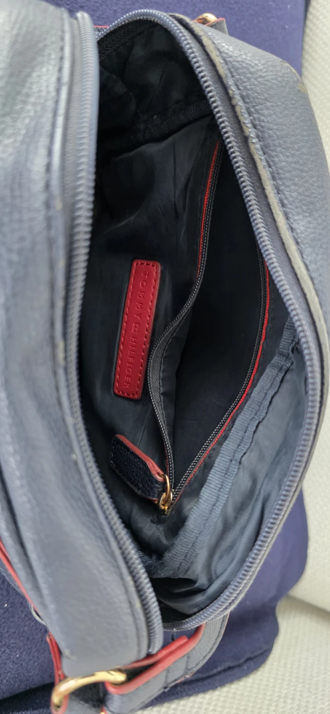 Tommy Hilfiger Small Crossbody Bag - photo 2