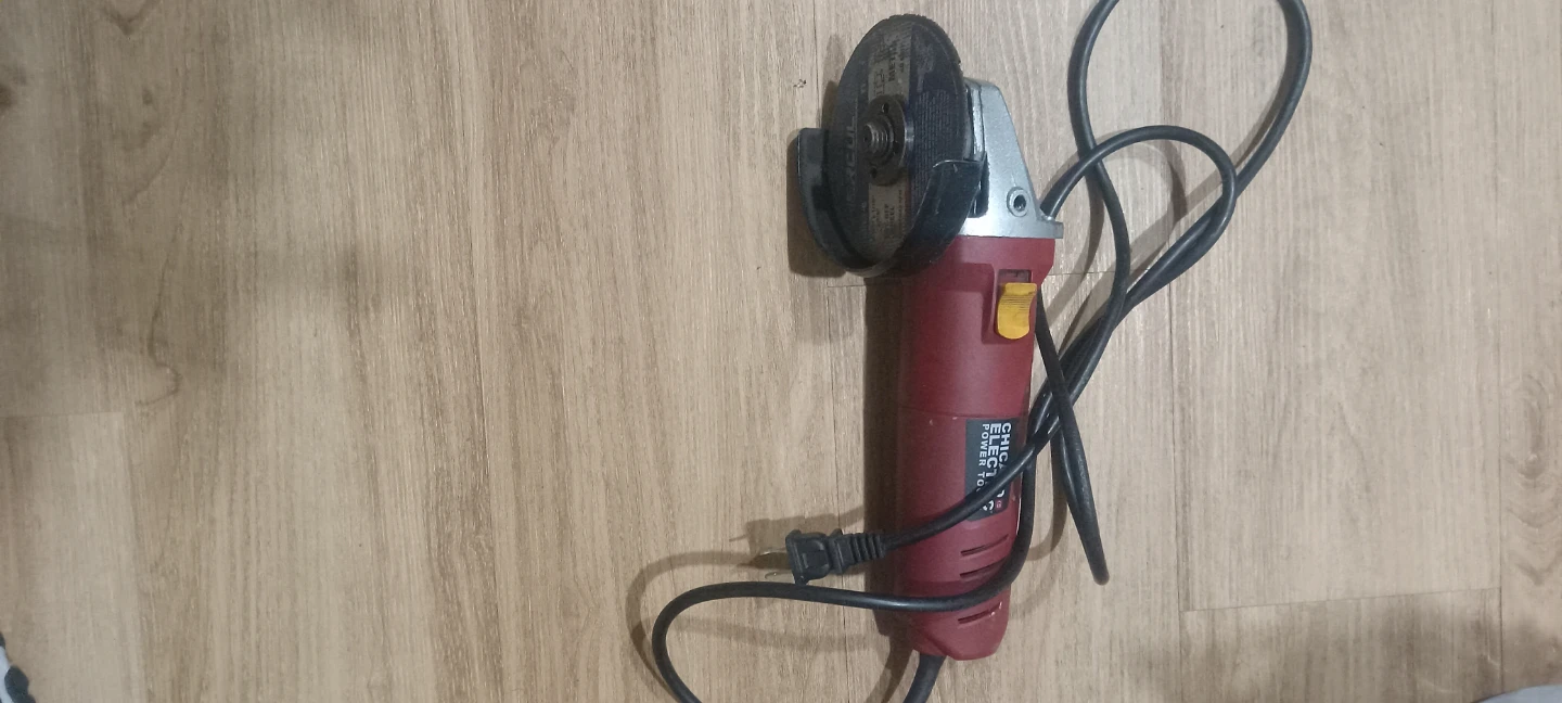 Chicago Electric Power Tools Angle Grinder