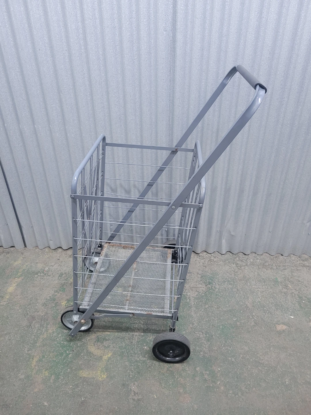 Gray Folding Shopping Cart - photo 2