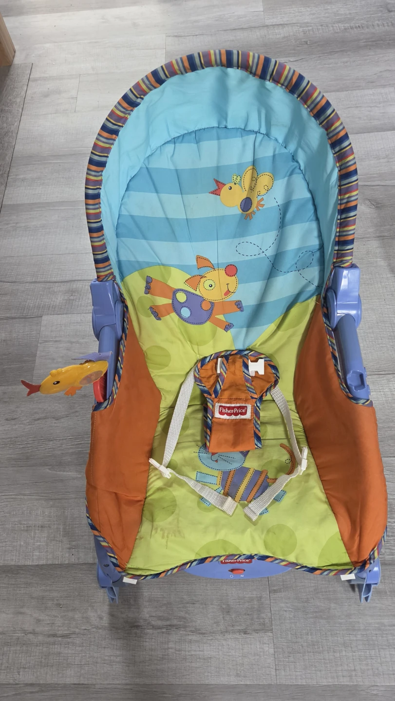 Baby rocking chair
