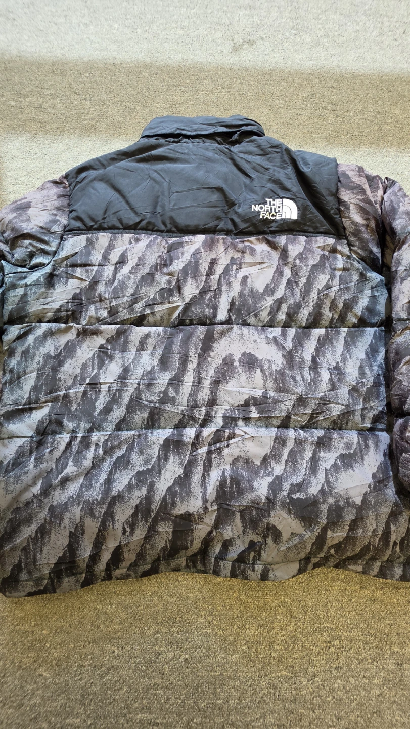 The North Face Puffer Jacket Size L - photo 2
